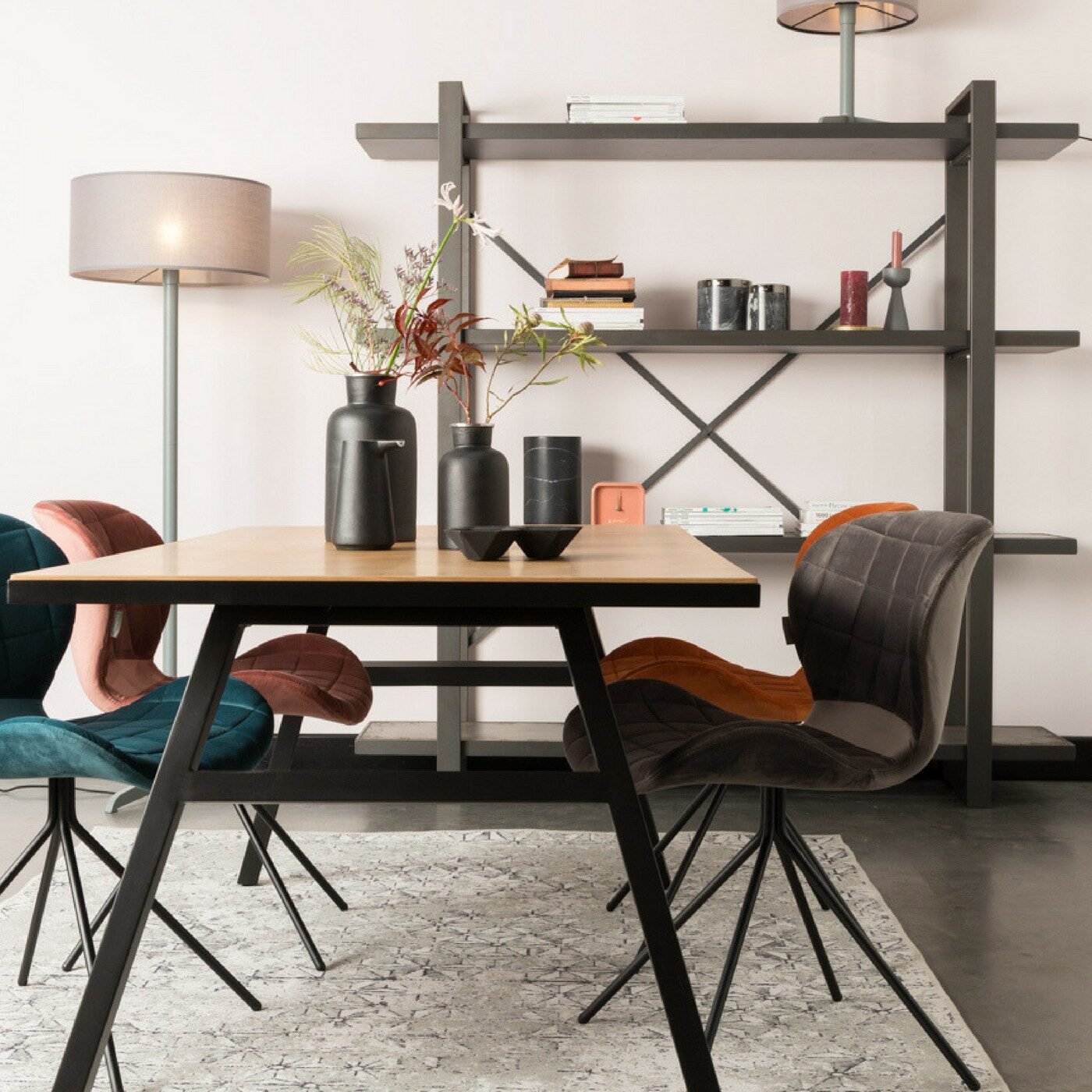 chaise omg - velours - gris foncé 2 chaise omg - velours - gris foncé – image 2