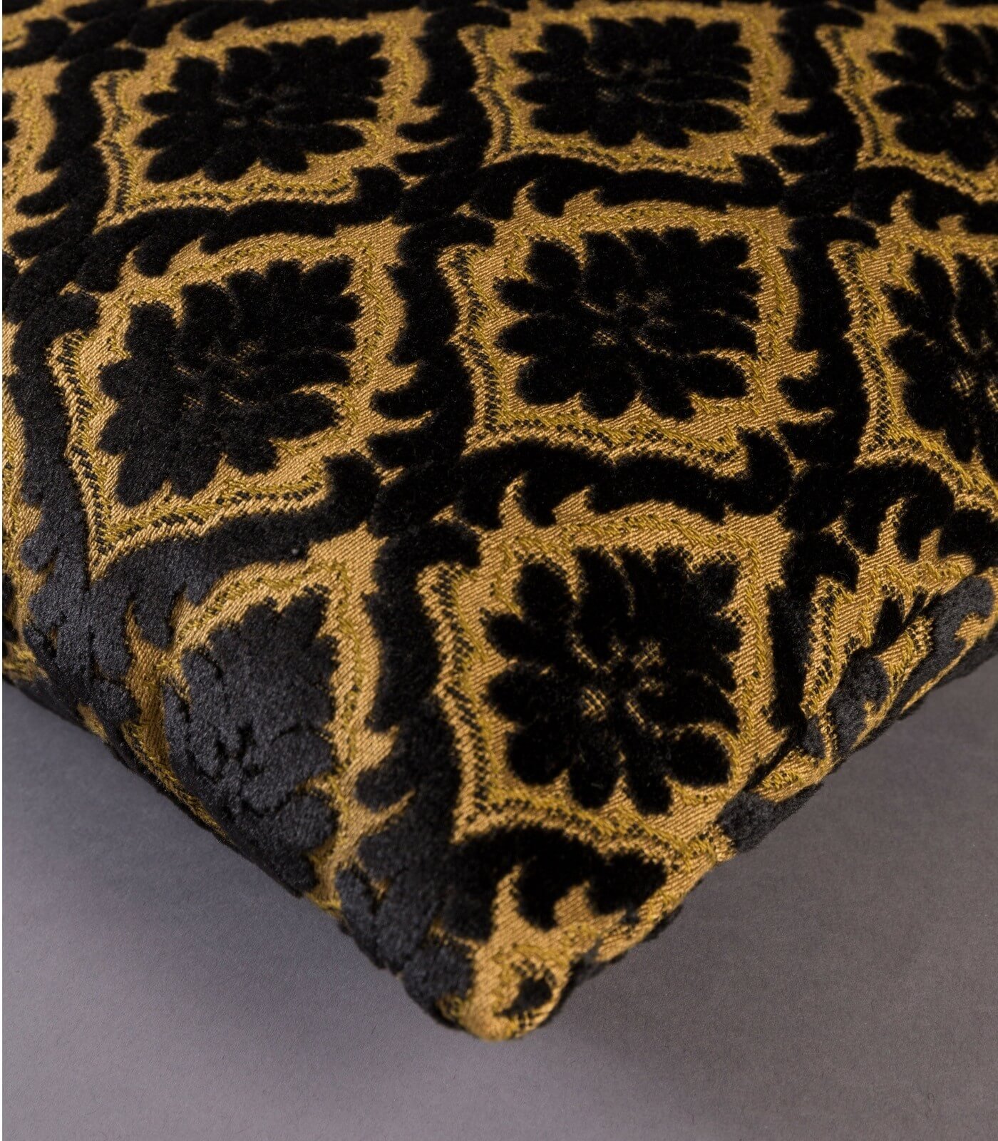 coussin glory noir 6 coussin glory noir – image 6