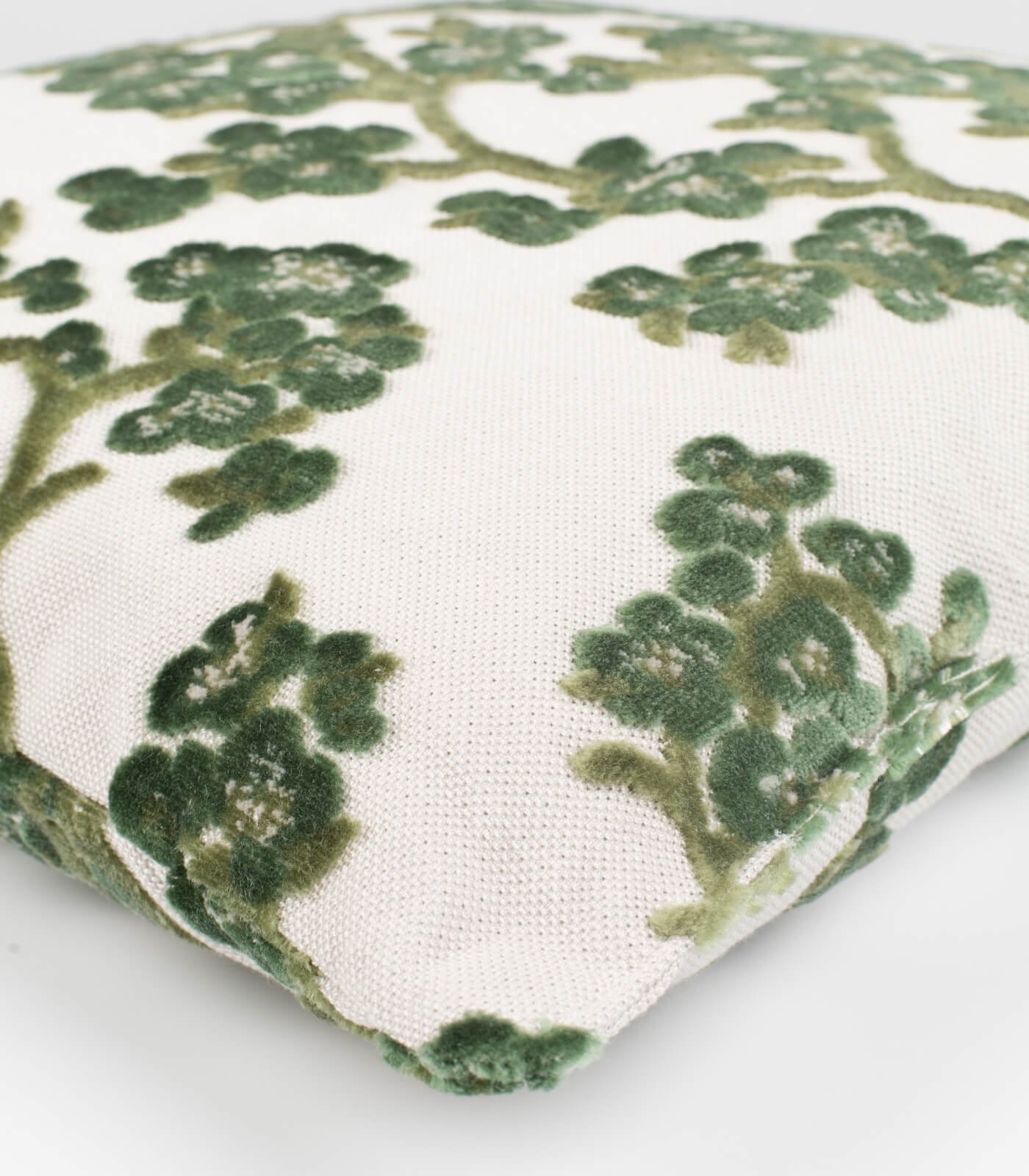 coussin april green – 45 x 45 cm 4 coussin april green – 45 x 45 cm – image 4