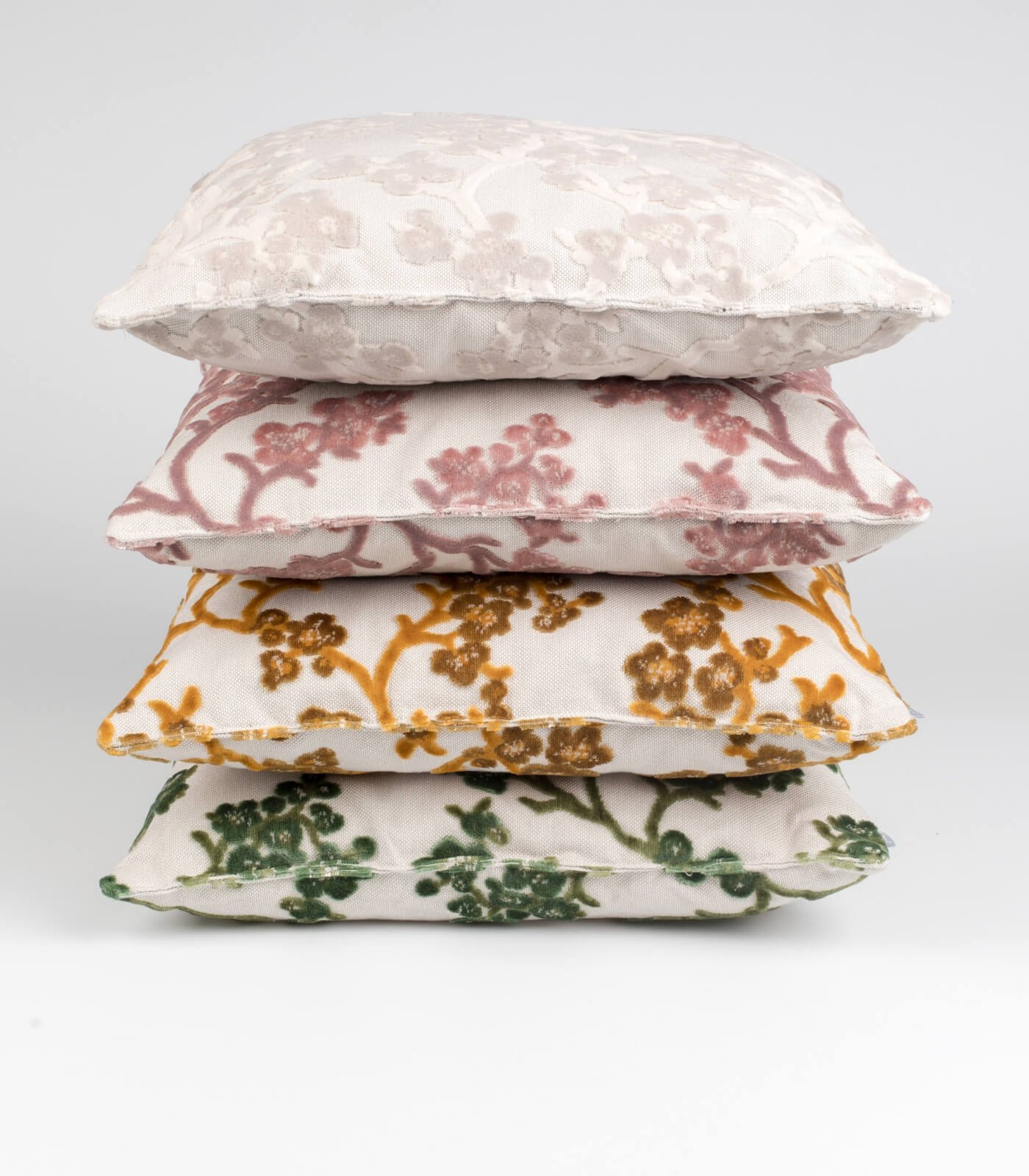 coussin april nude – 45 x 45 cm 2 coussin april nude – 45 x 45 cm – image 2