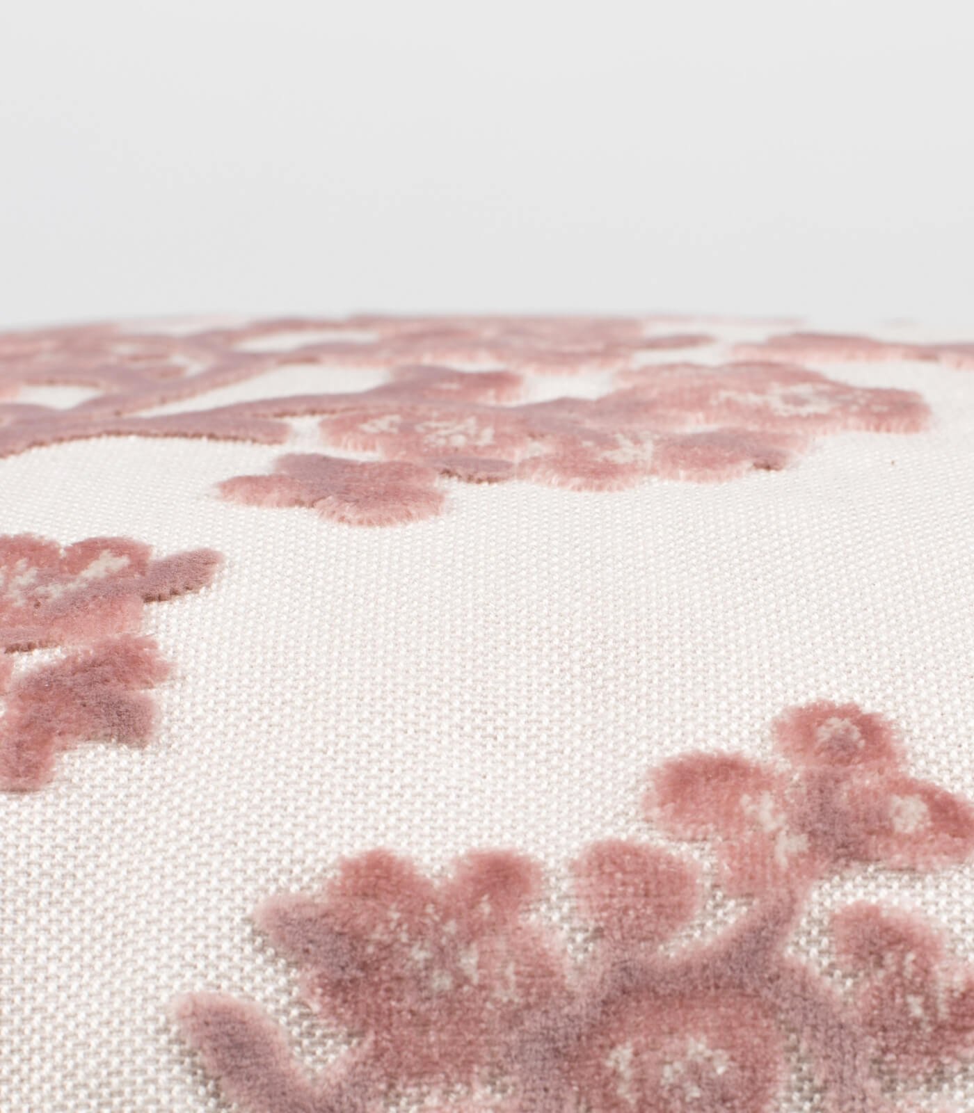 coussin april pink - 45 x 45 cm530 6 coussin april pink - 45 x 45 cm530 – image 6