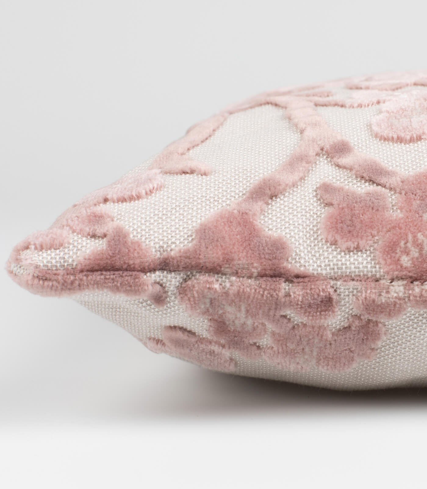 coussin april pink - 45 x 45 cm530 7 coussin april pink - 45 x 45 cm530 – image 7