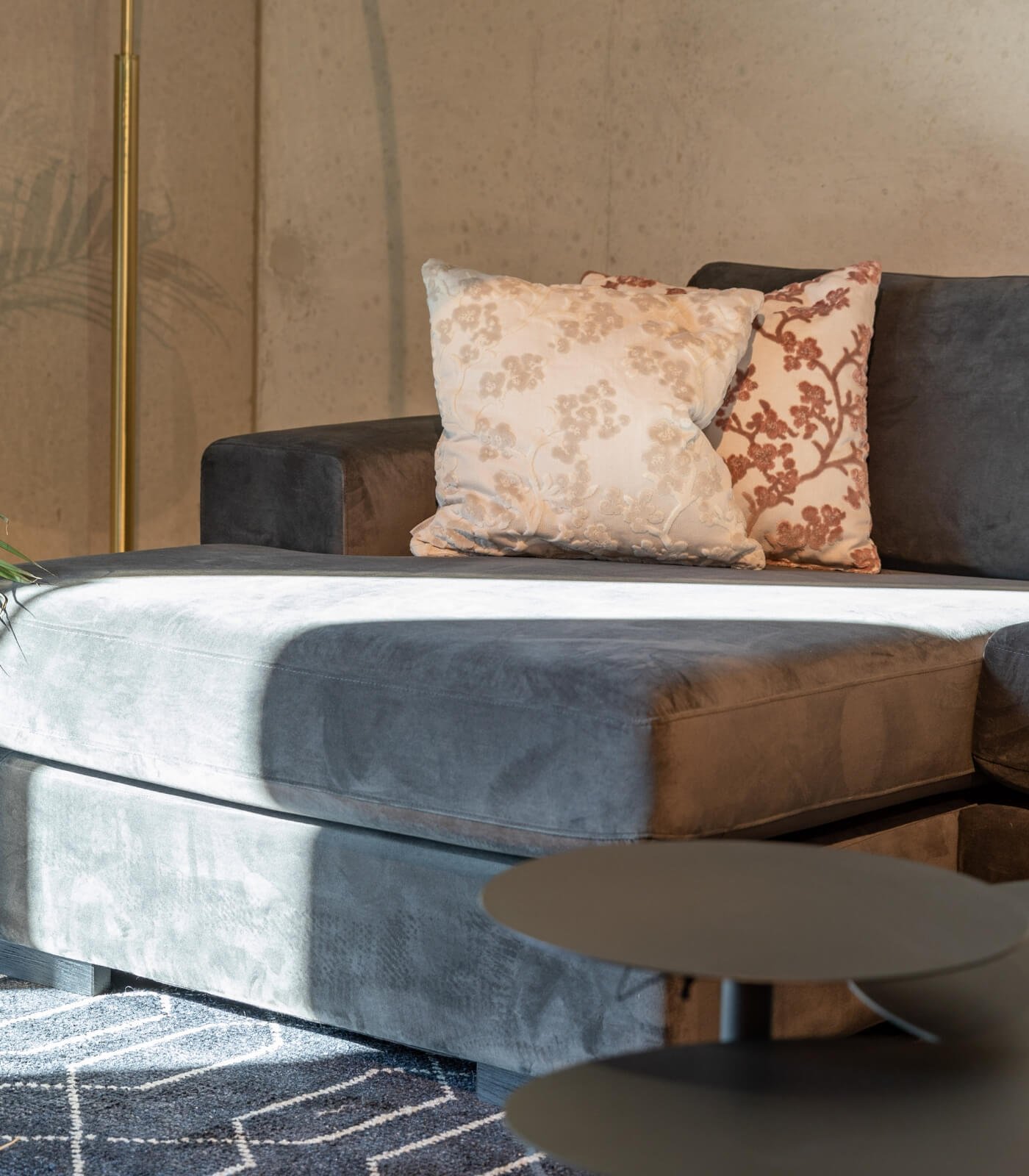 coussin april pink - 45 x 45 cm530 3 coussin april pink - 45 x 45 cm530 – image 3