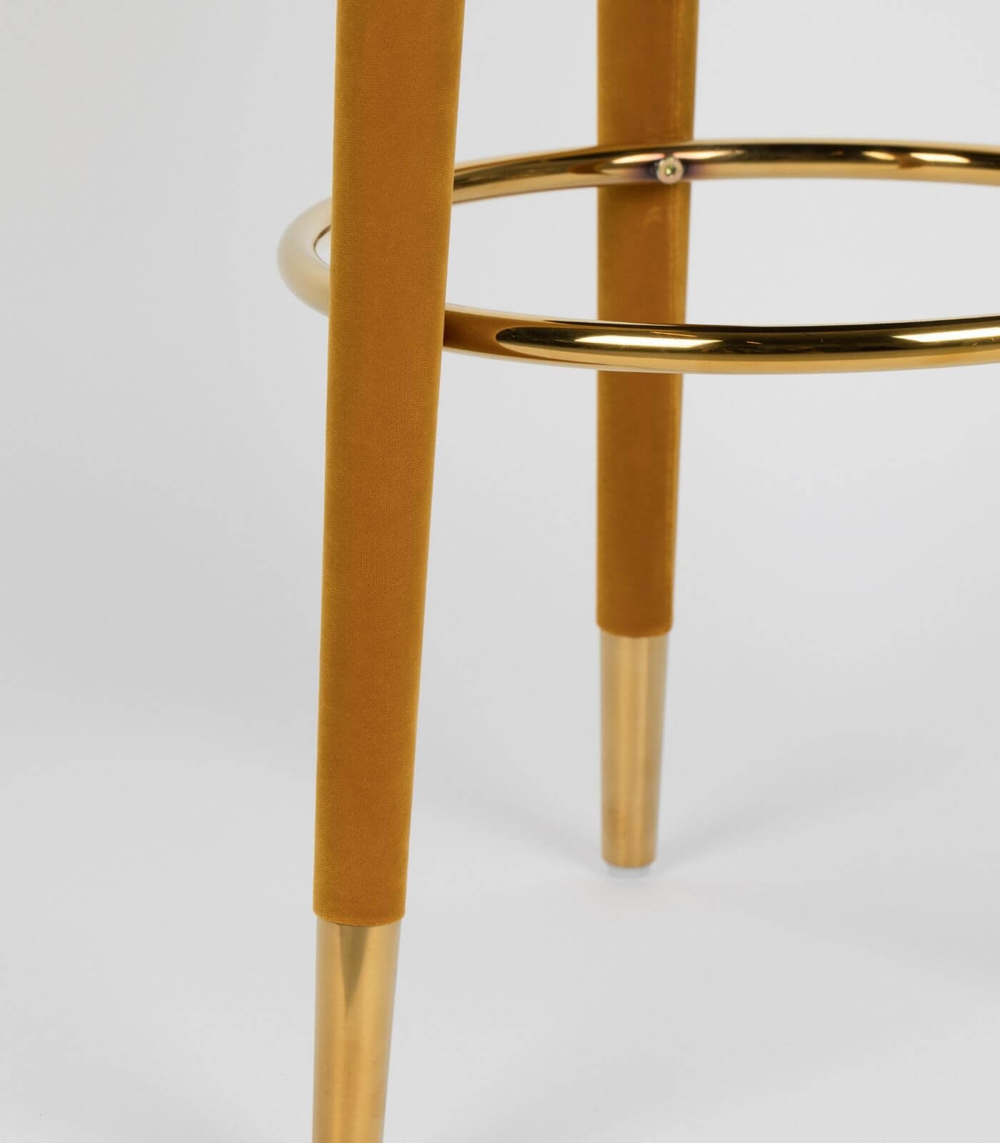 tabouret de bar macaron - h 67 cm - moutarde (ignifugé) 3 tabouret de bar macaron - h 67 cm - moutarde (ignifugé) – image 3