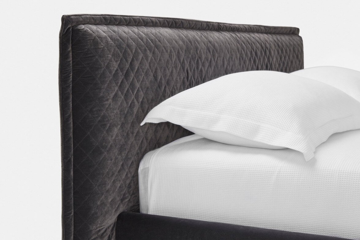 902736-bed-quilted-upholstery-queen-grey-norfolk-4-detail_1