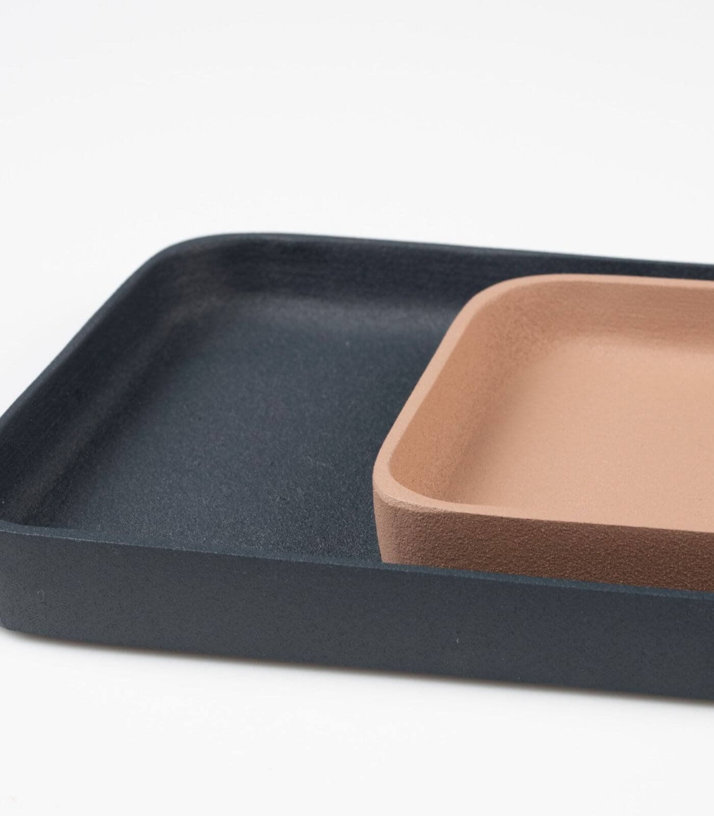 set de 2 plateaux rebel - bleu/rose - alu 4 set de 2 plateaux rebel - bleu/rose - alu – image 4