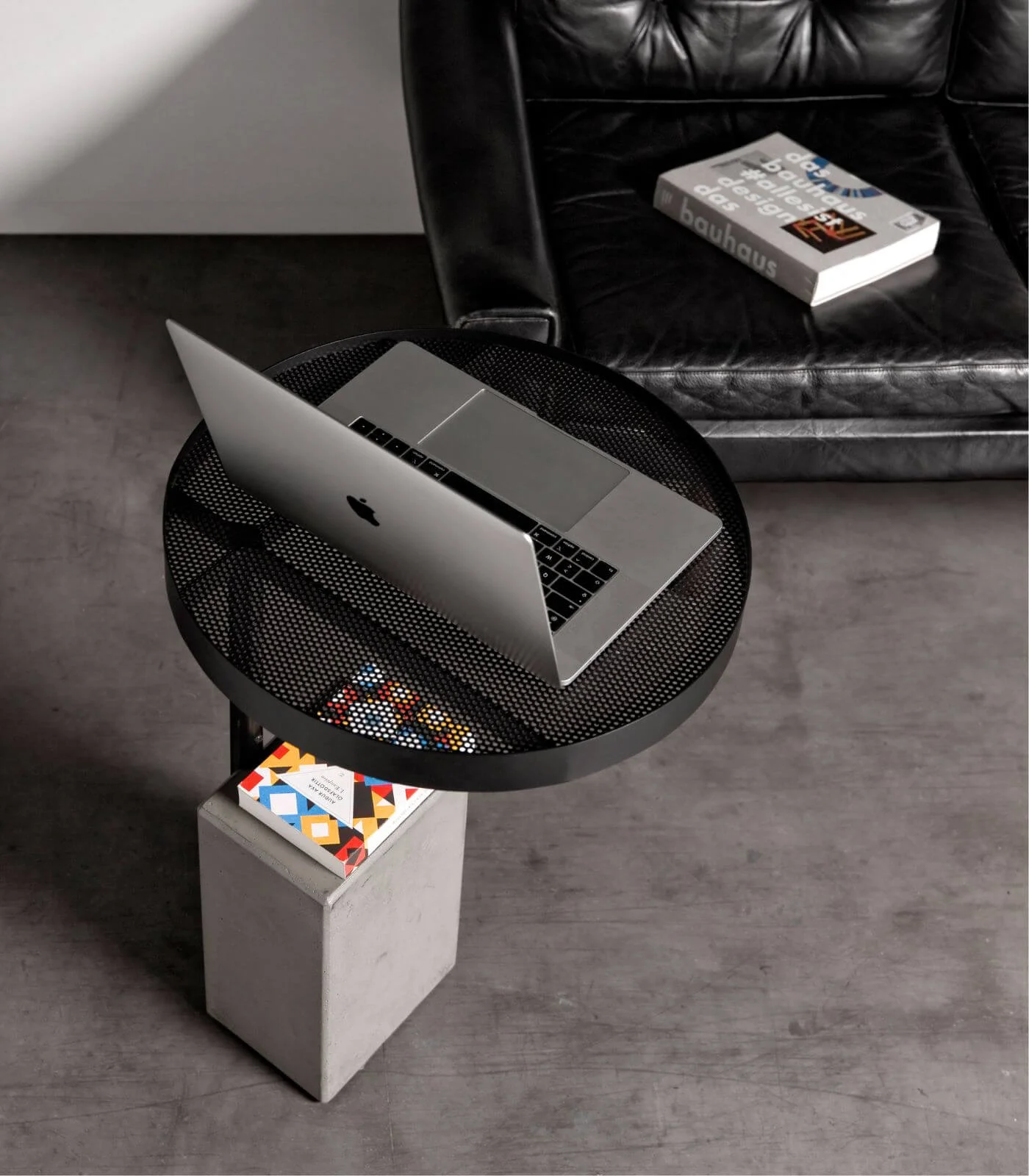 table d'appoint twist - lyon béton 1 table d'appoint twist - lyon béton