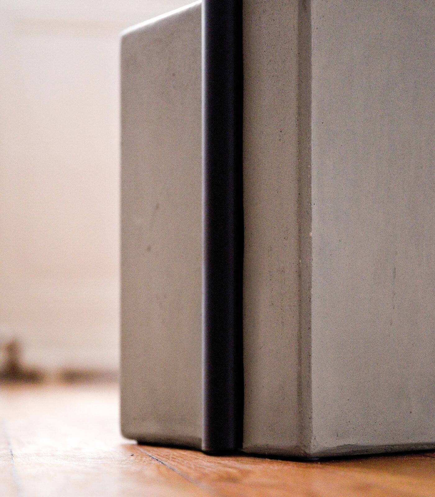 table d'appoint twist - lyon béton 15 table d'appoint twist - lyon béton – image 15