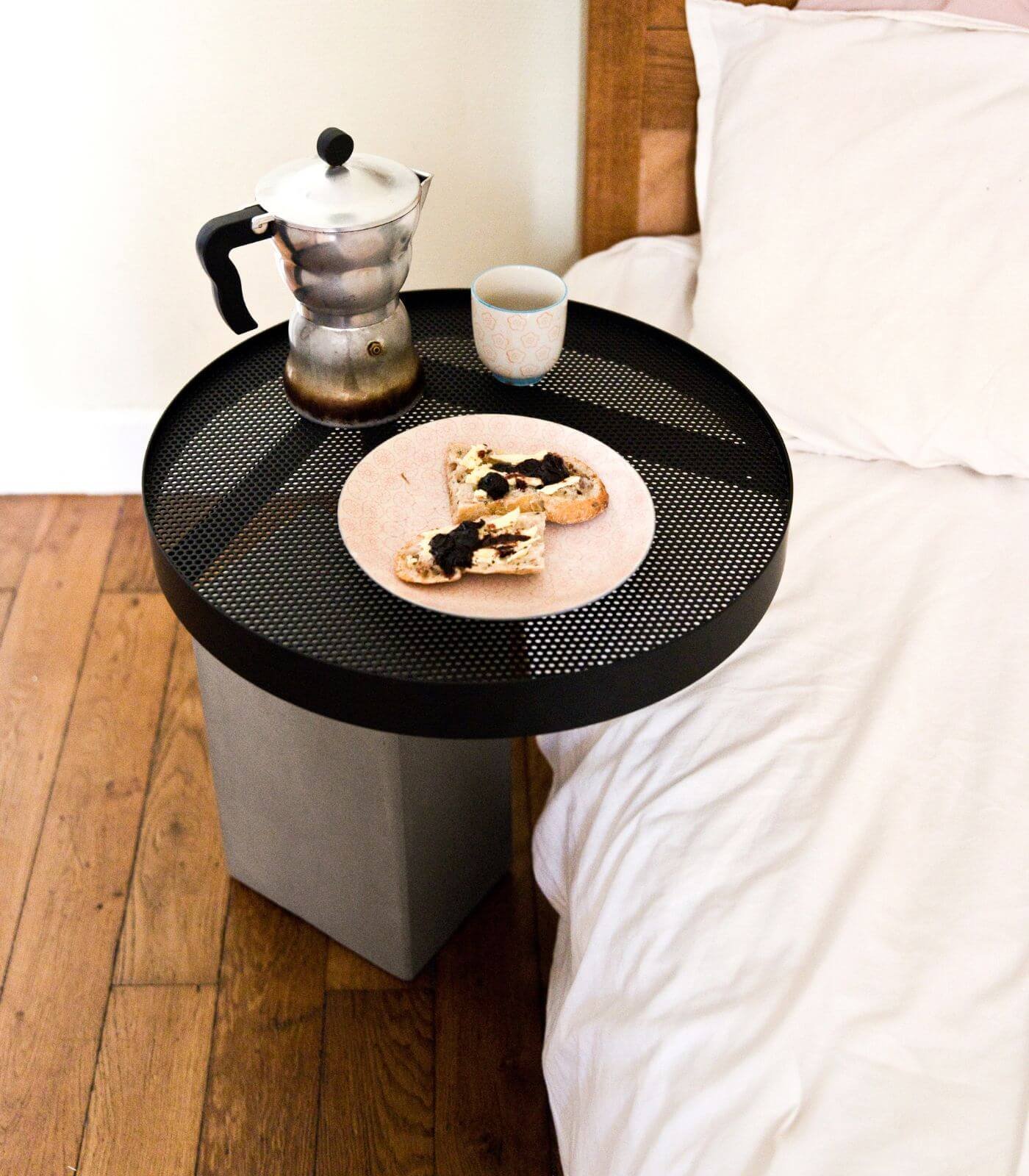 table d'appoint twist - lyon béton 22 table d'appoint twist - lyon béton – image 22